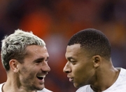 B体育视频-激烈角逐：两队对决谁将脱颖而出的简单介绍