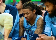 B体育官方-灰熊惊险胜雷霆，莫兰特表现出色再次引领球队！的简单介绍