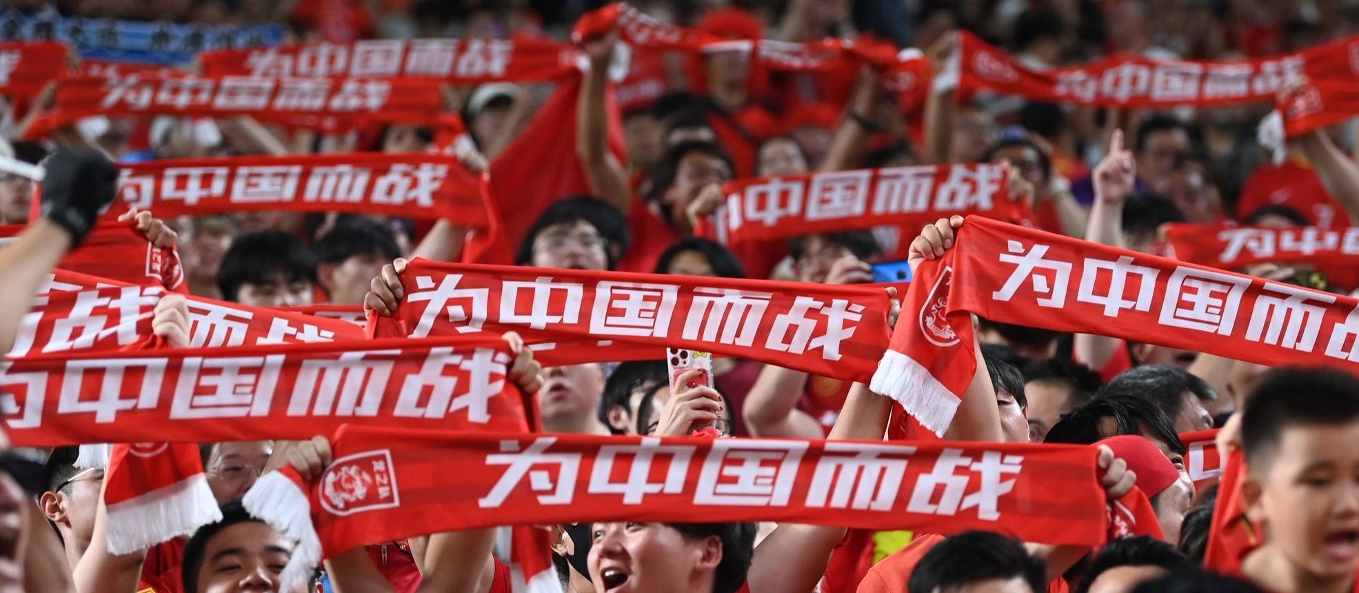 国内足球市场热度逐渐提升，球迷热情高涨