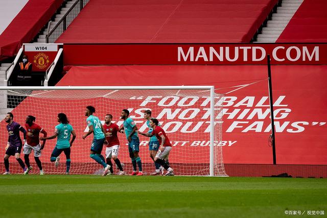 曼联与巴塞罗那互交白卷,欧冠晋级前途未明的简单介绍 曼联与巴塞罗那互交白卷,欧冠晋级前途未明的简单介绍