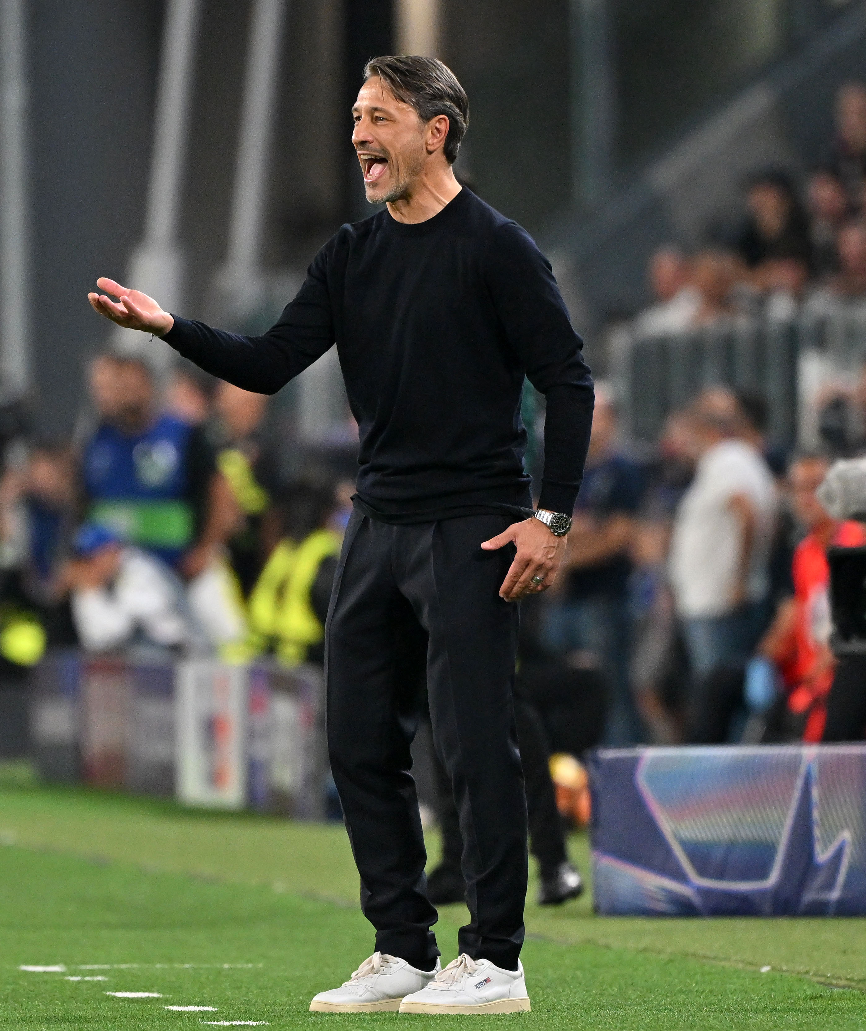 包含多特蒙德胜利尤文图斯，晋级或艰辛的词条