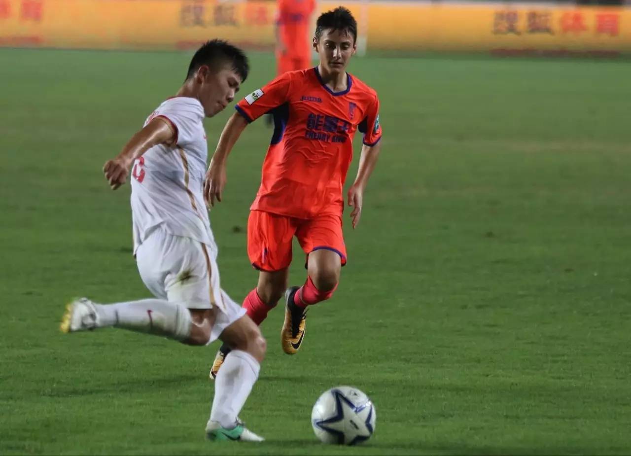 格拉纳达创造奇迹，逆转取胜的简单介绍